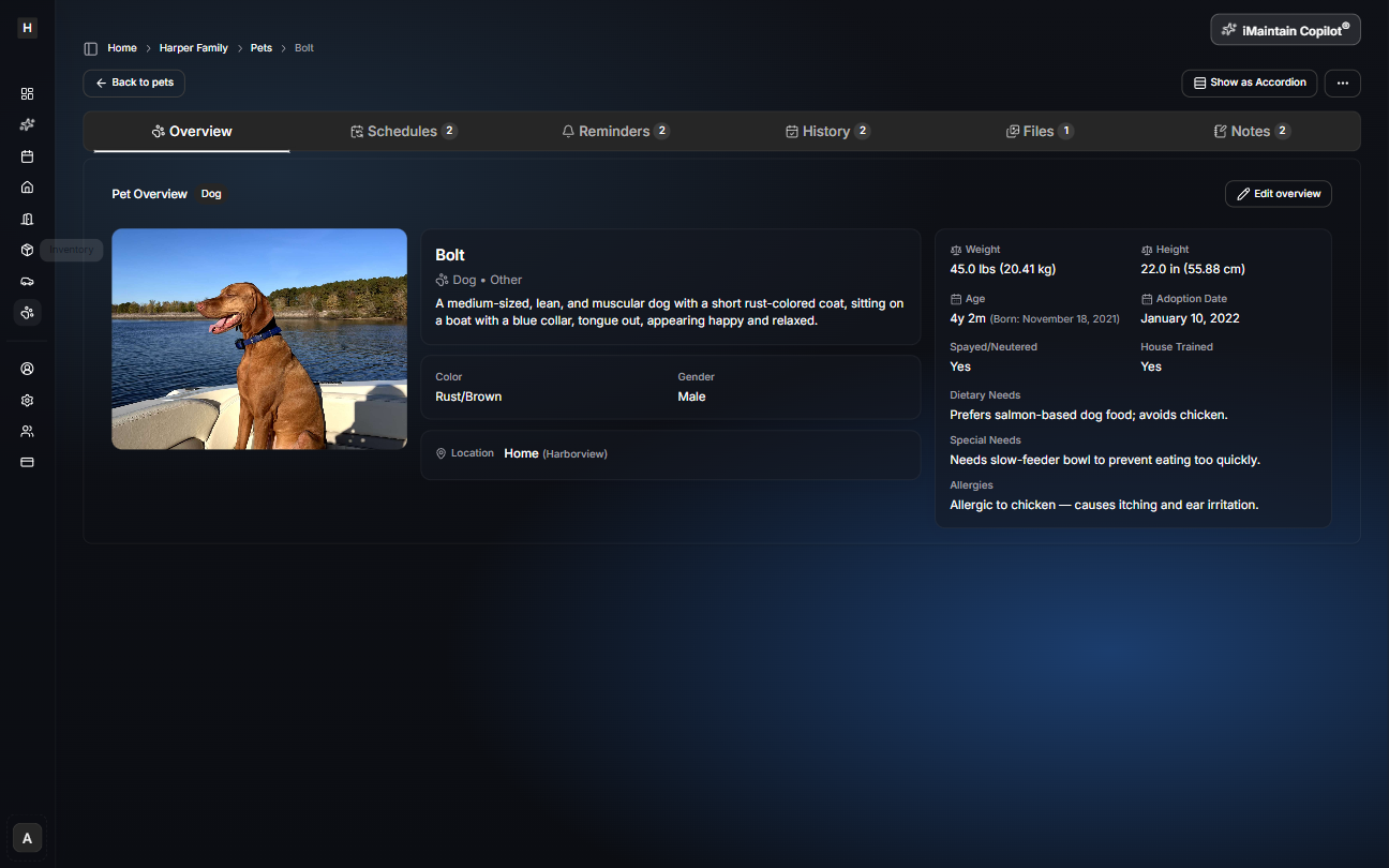 Pet detail overview page showing photo, pet profile details, and tabs for schedules, reminders, history, files, and notes