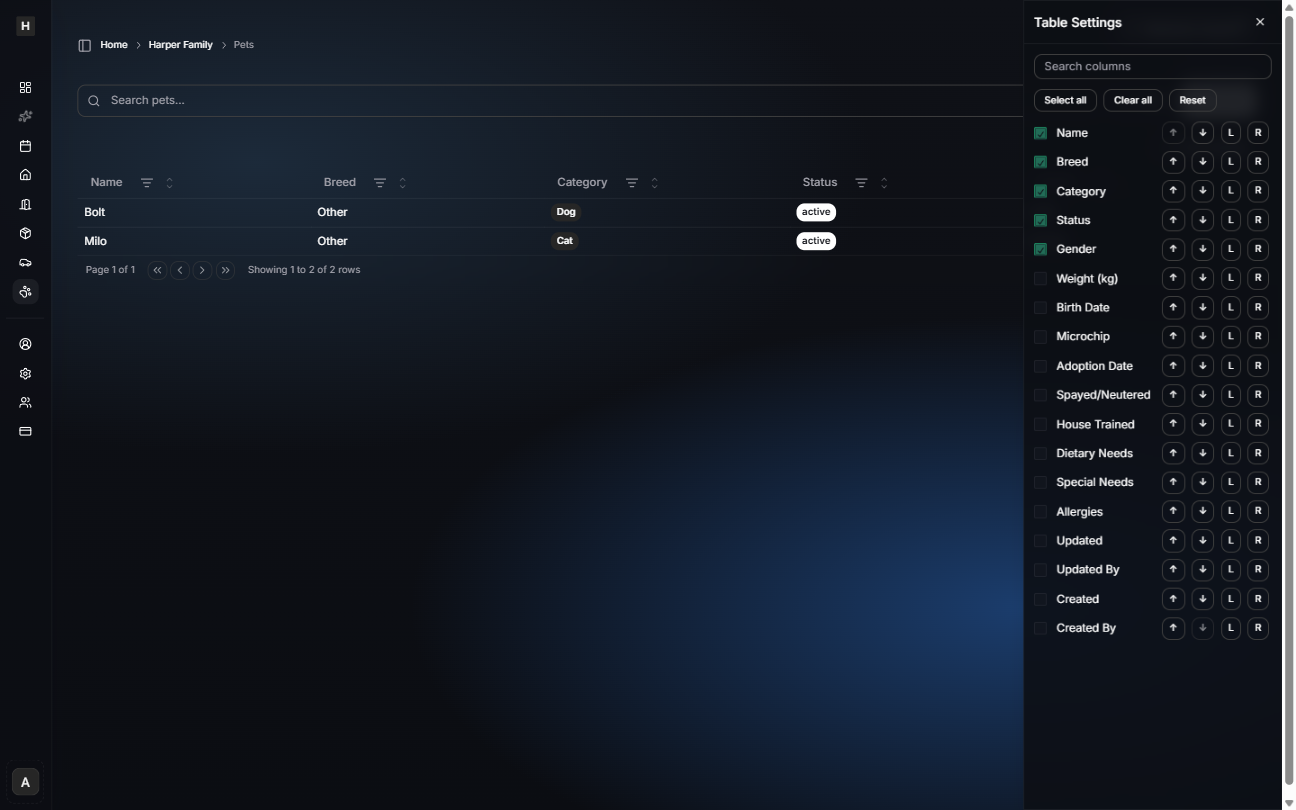 Pets table view showing pets listed in rows with a Table Settings panel open for selecting and reordering columns